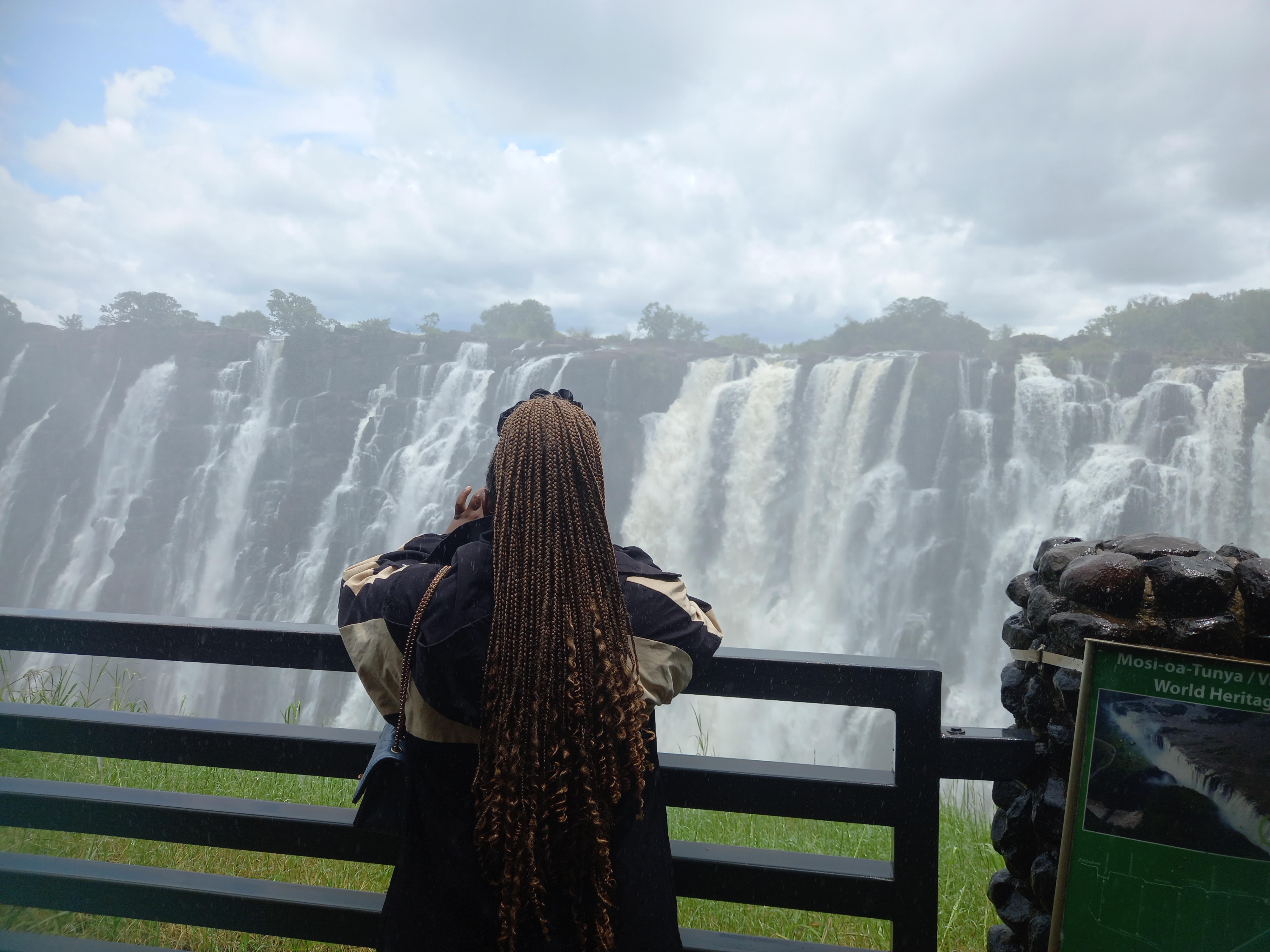 Discover the Power and Beauty of Victoria Falls