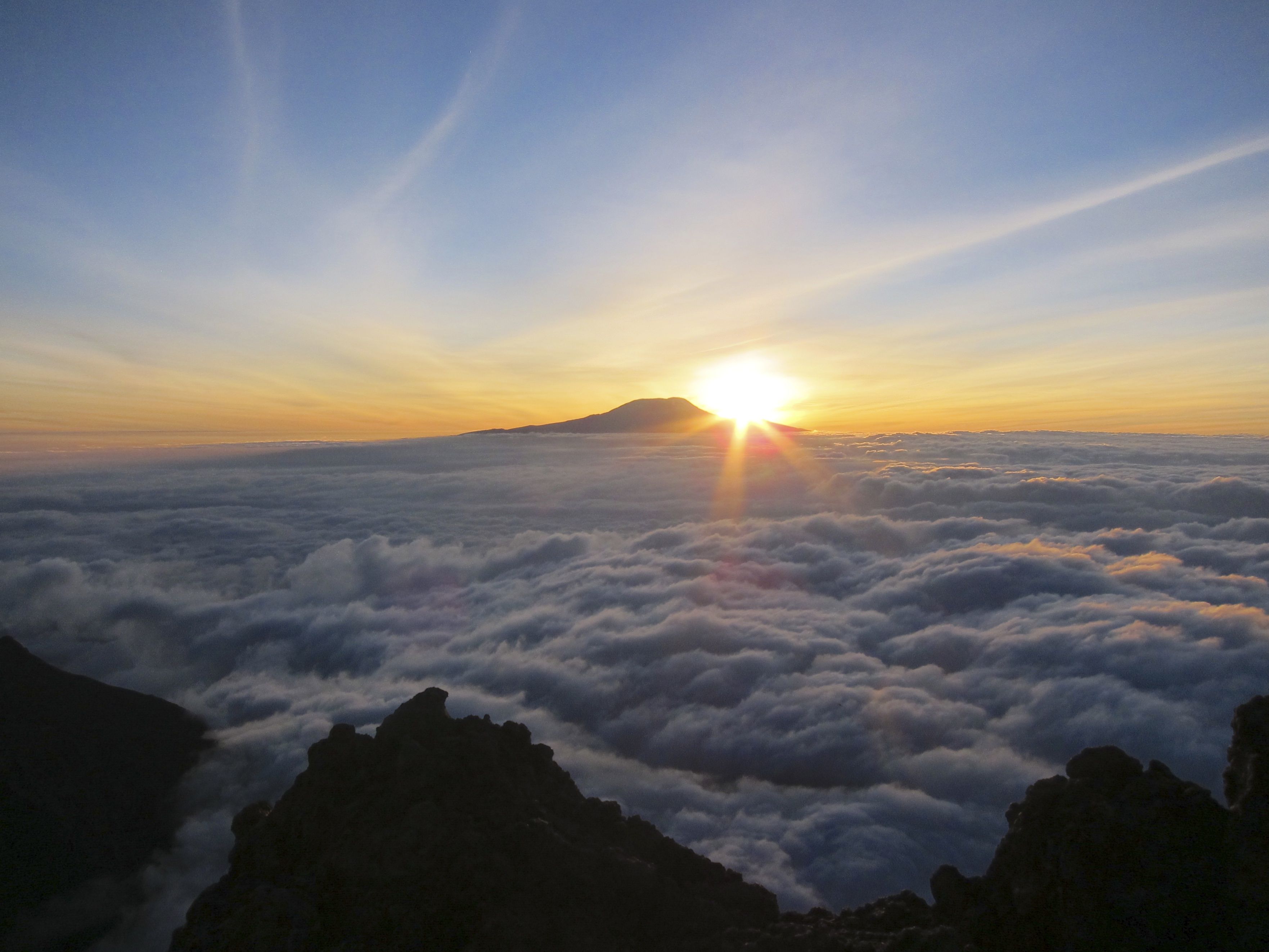 mount kilimanjaro sunrise